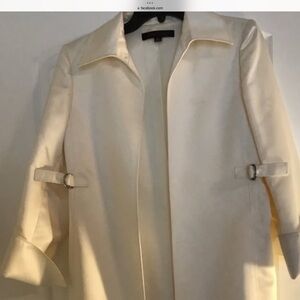 Anne Klein ‘2 piece Cream ‘Jacket and ‘Dress ‘Suit.